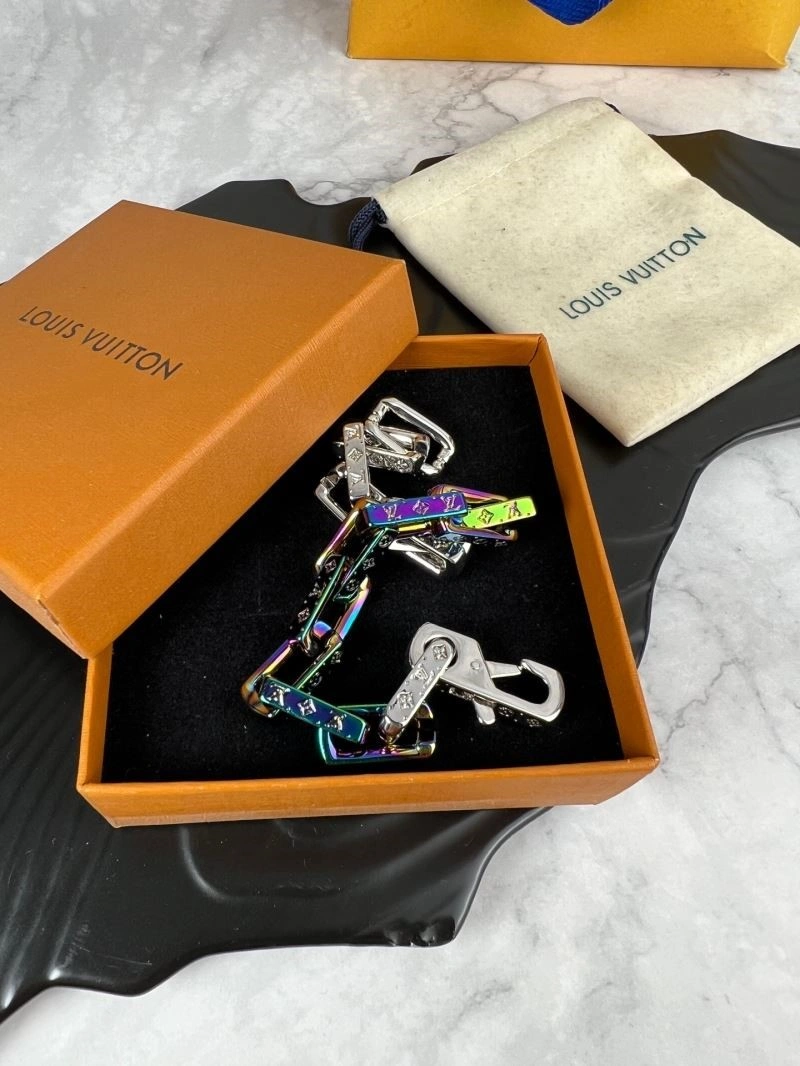 UrbanChic Louis Vuitton Bracelets 249594
