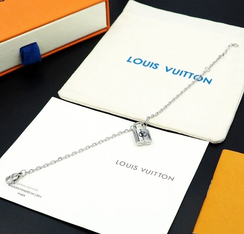 Durable Louis Vuitton Bracelets 249590