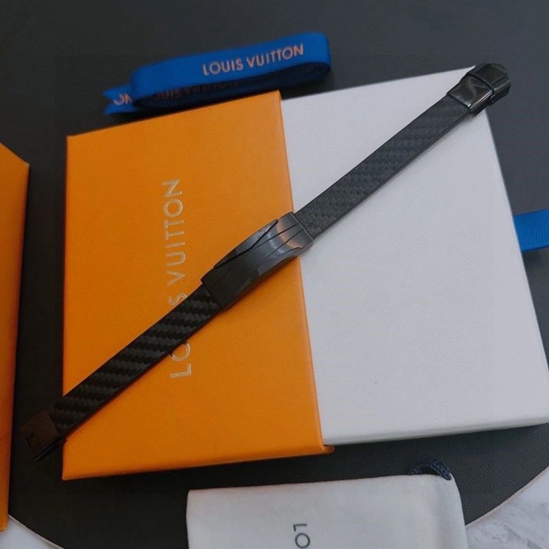 DailyWear Louis Vuitton Bracelets 249581