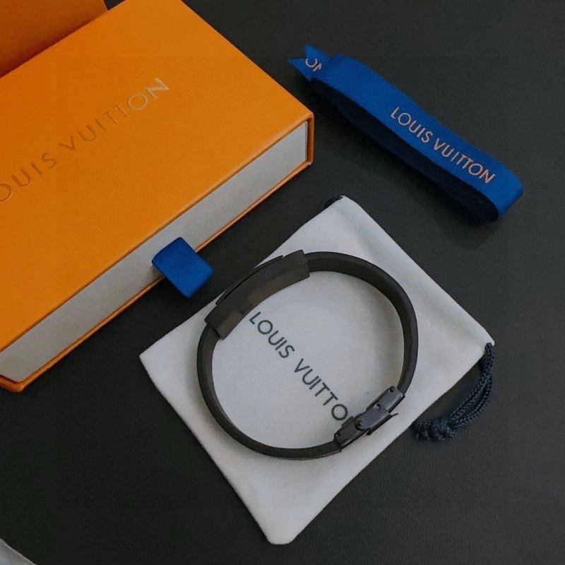 DailyWear Louis Vuitton Bracelets 249581