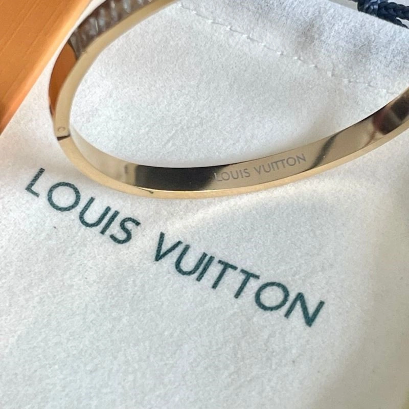 Louis Vuitton Bracelets EyeCatching 249573