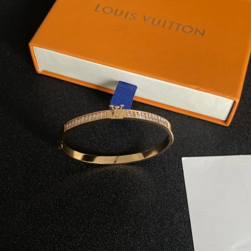 Louis Vuitton Bracelets EyeCatching 249573