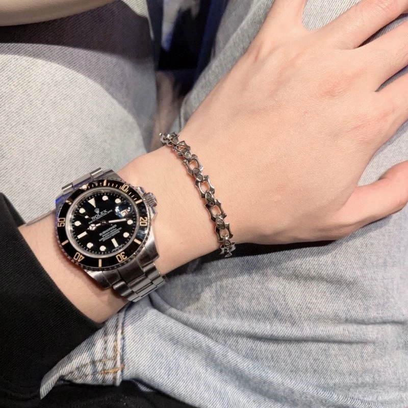 Louis Vuitton Bracelets Neat 249588