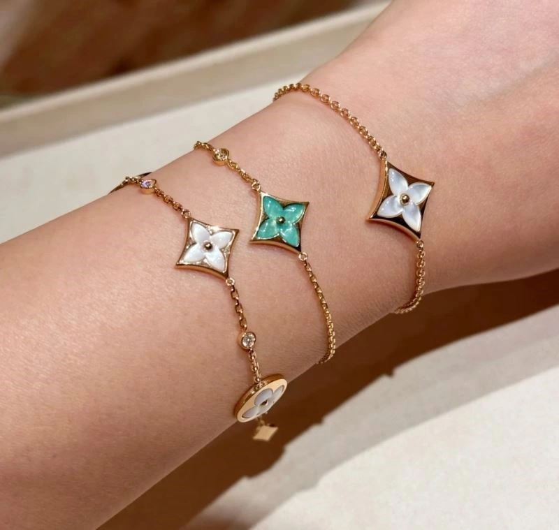Unique Louis Vuitton Bracelets 249567
