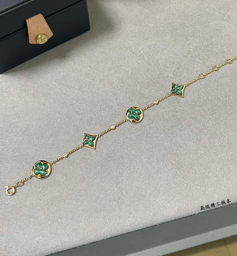 Louis Vuitton Bracelets Refined 249568