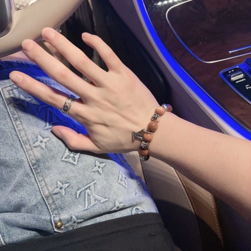 Louis Vuitton Bracelets TravelReady 249578