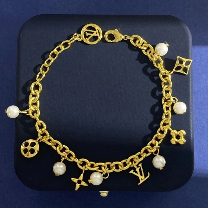 Louis Vuitton Bracelets Packable 249556