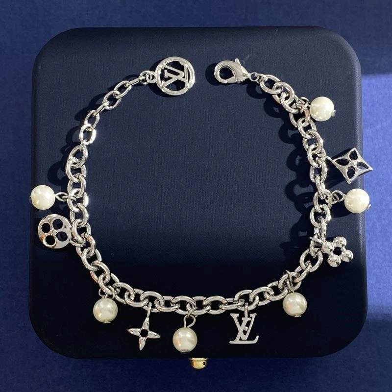 Louis Vuitton Bracelets Packable 249556