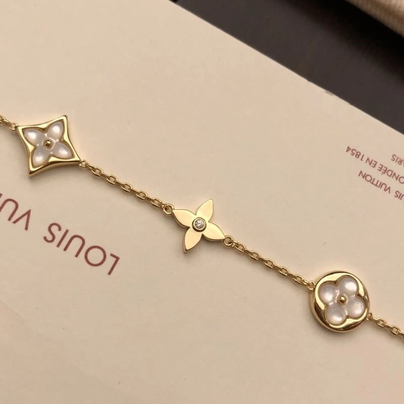 Louis Vuitton Bracelets WrinkleFree 249555