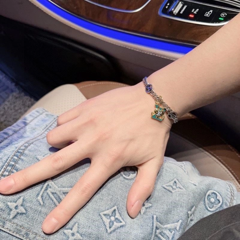 Casual Louis Vuitton Bracelets 249553