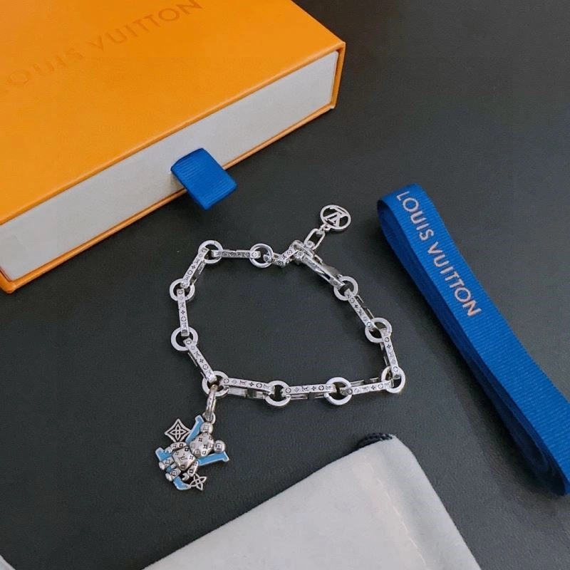 Louis Vuitton Bracelets Classic 249552