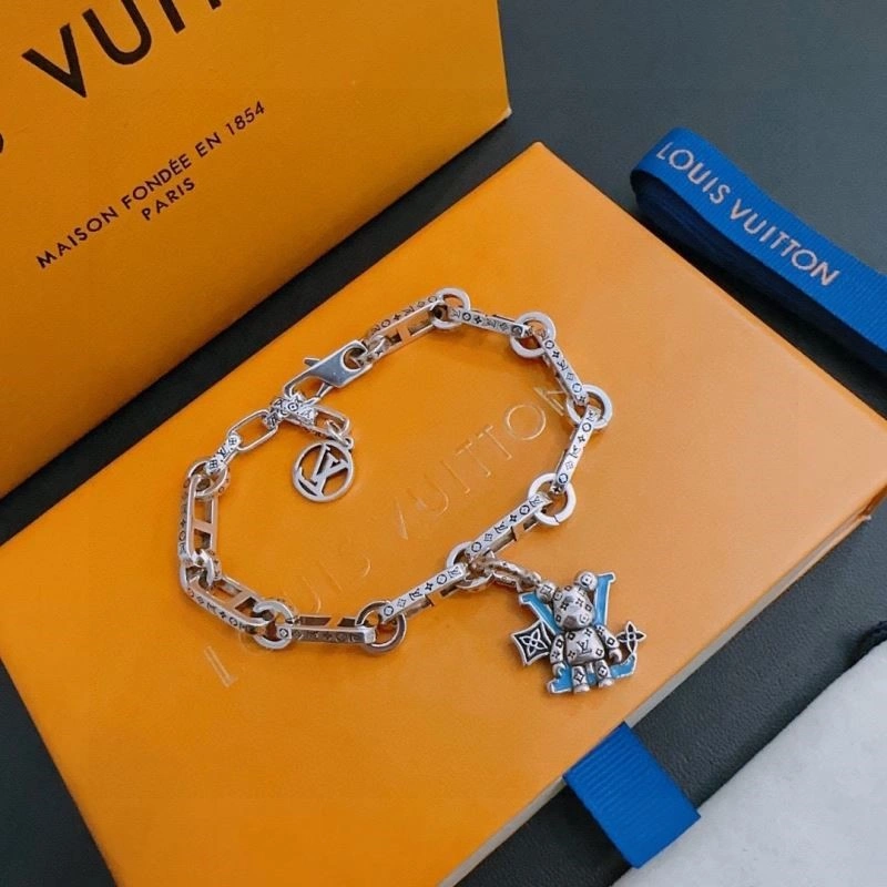 Louis Vuitton Bracelets Classic 249552