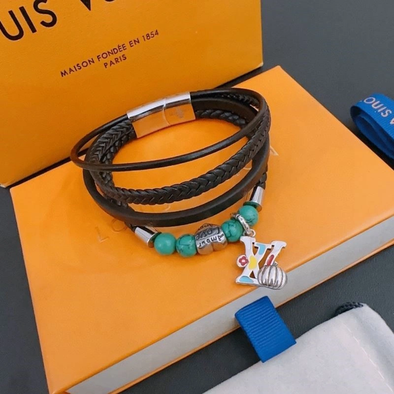 WellDesigned Louis Vuitton Bracelets 249537