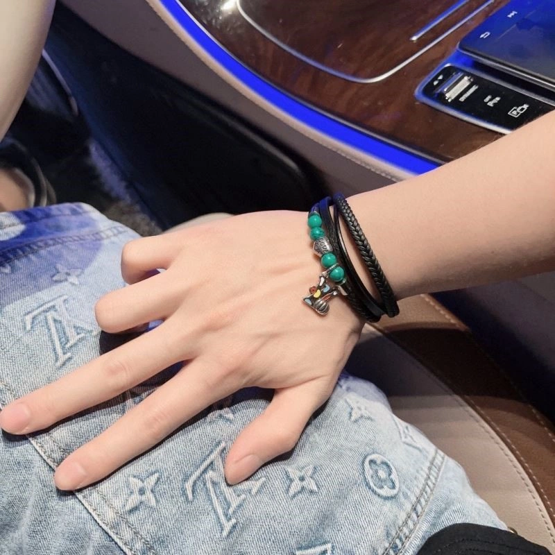 WellDesigned Louis Vuitton Bracelets 249537