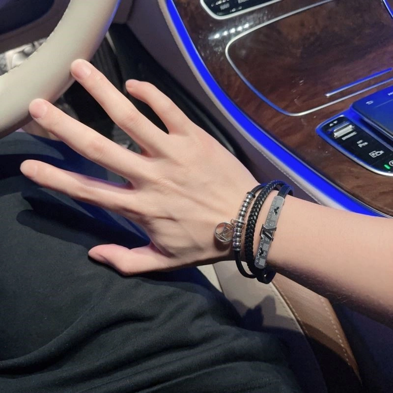 Louis Vuitton Bracelets Chic 249542