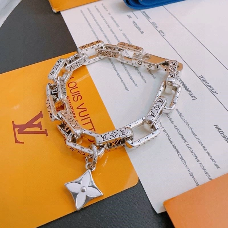 Louis Vuitton Bracelets Elegant 249547