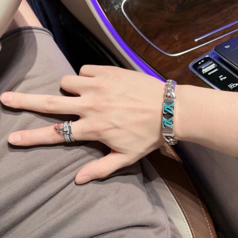 Durable Louis Vuitton Bracelets 249544