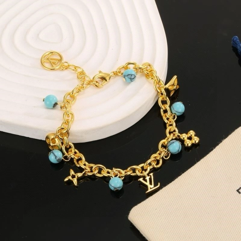 Comfortable Louis Vuitton Bracelets 249519