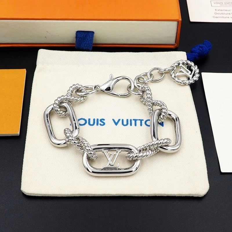 Bold Louis Vuitton Bracelets 249534