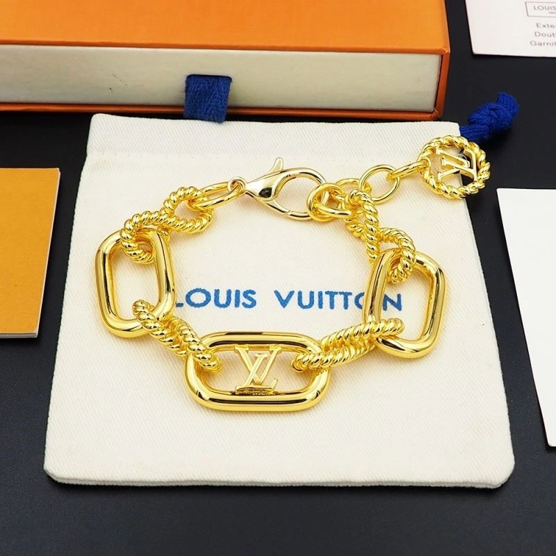 Louis Vuitton Bracelets TechFriendly 249529