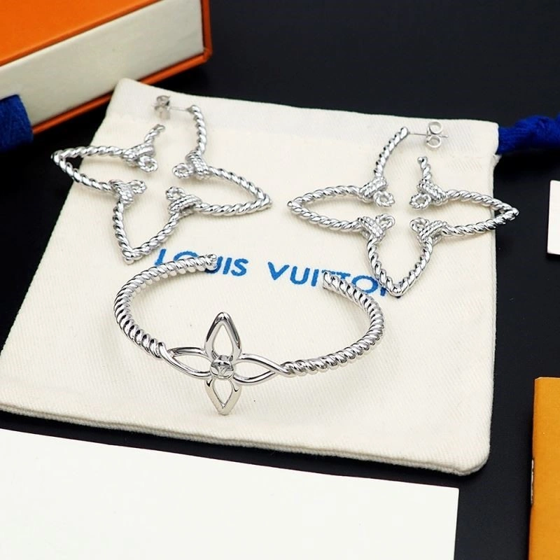 Efficient Louis Vuitton Bracelets 249540