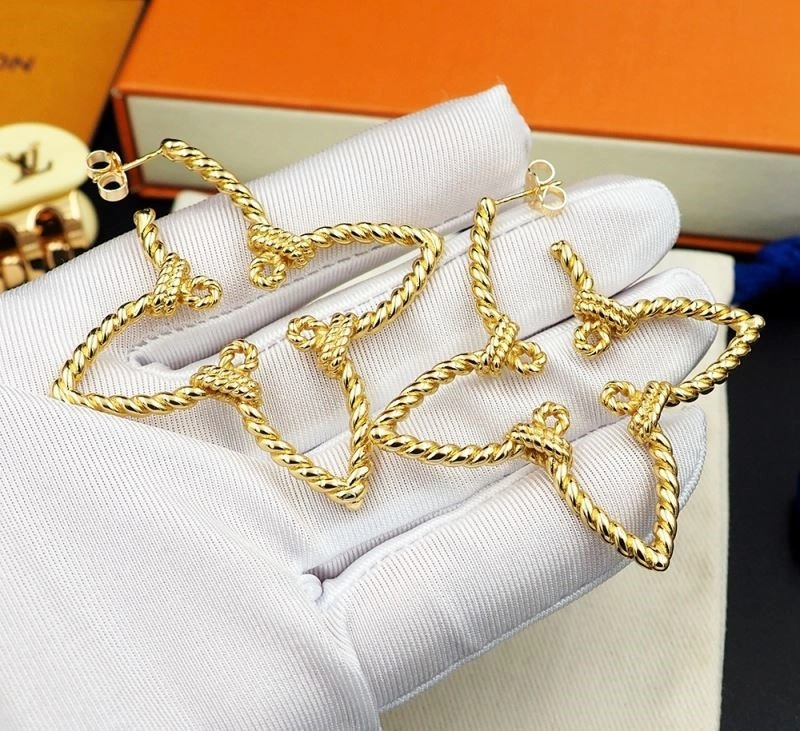 Casual Louis Vuitton Bracelets 249539