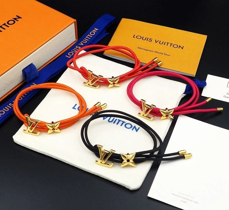 Effortless Louis Vuitton Bracelets 249538