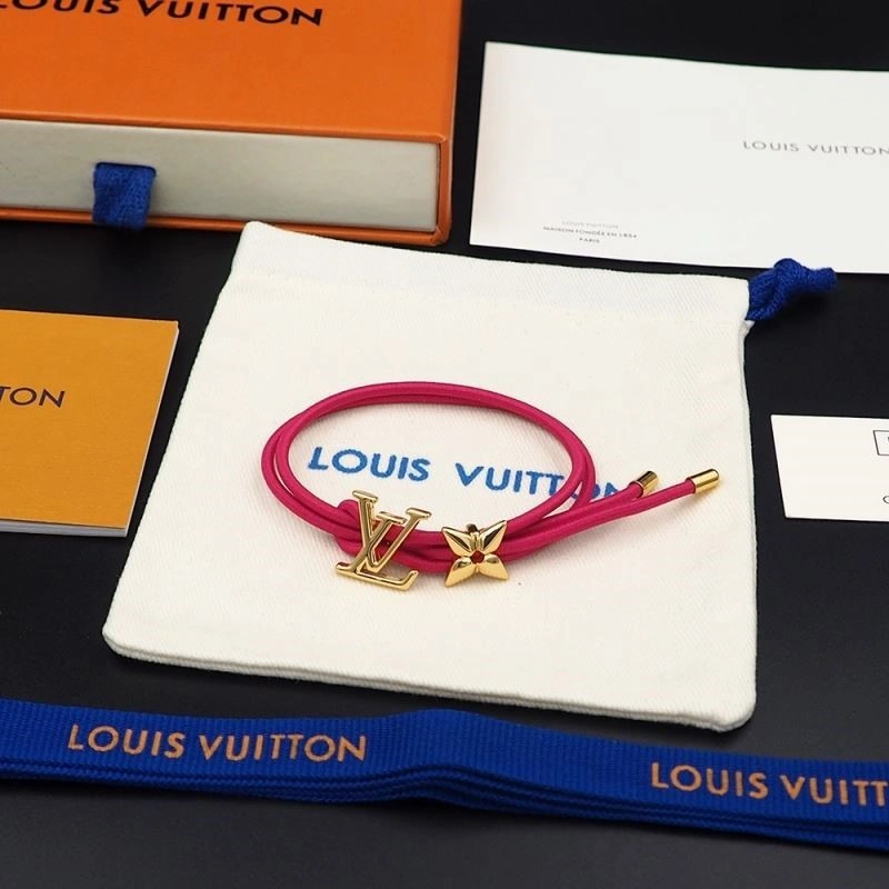 Effortless Louis Vuitton Bracelets 249538