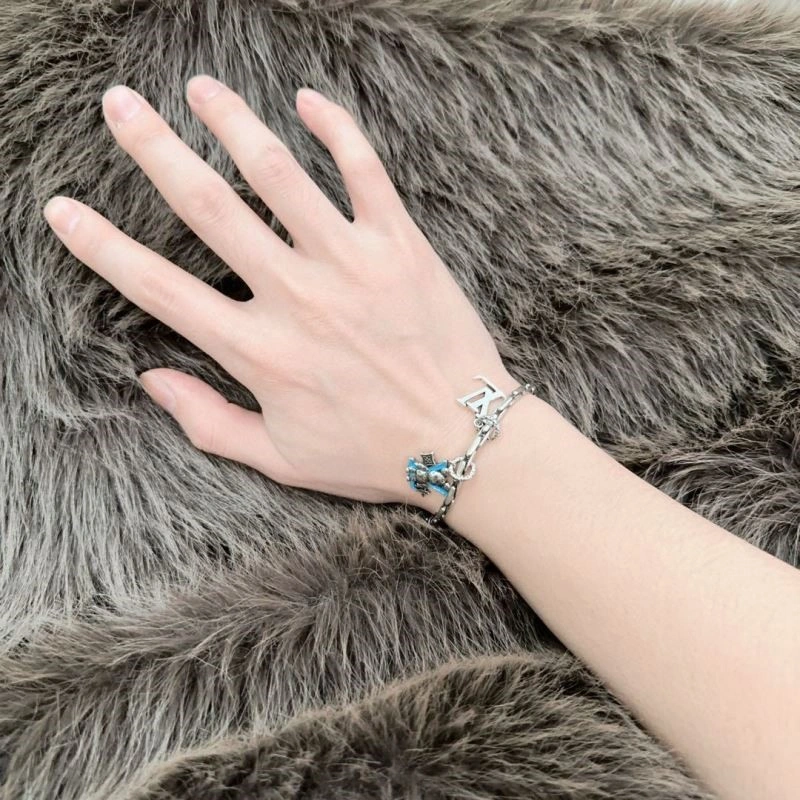 Louis Vuitton Bracelets Comfortable 249513