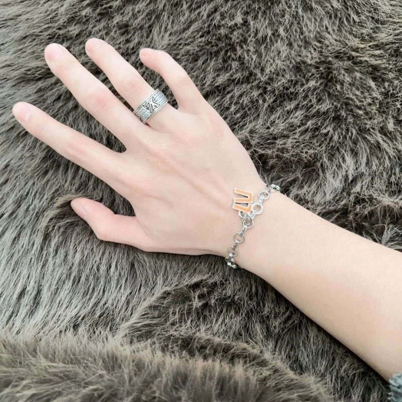 Louis Vuitton Bracelets Lightweight 249503