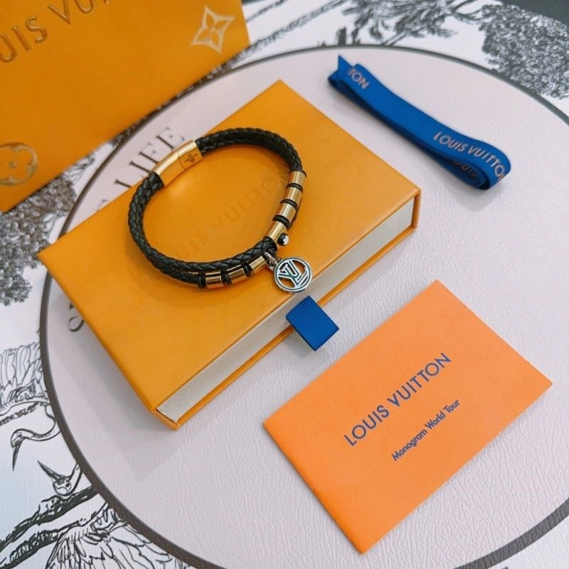 Premium Louis Vuitton Bracelets 249488