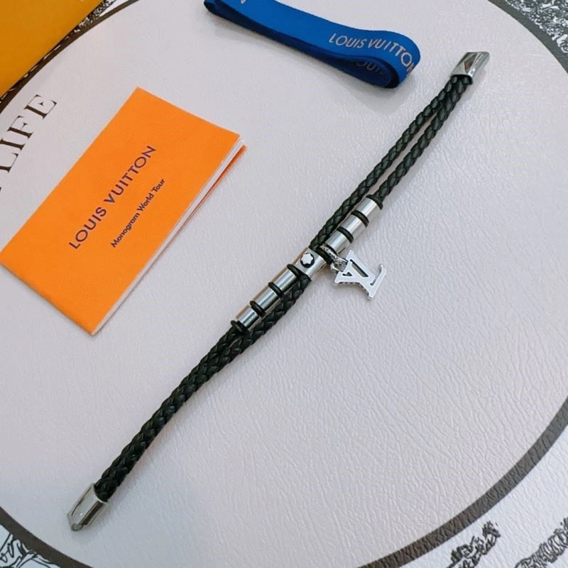 Louis Vuitton Bracelets EyeCatching 249501