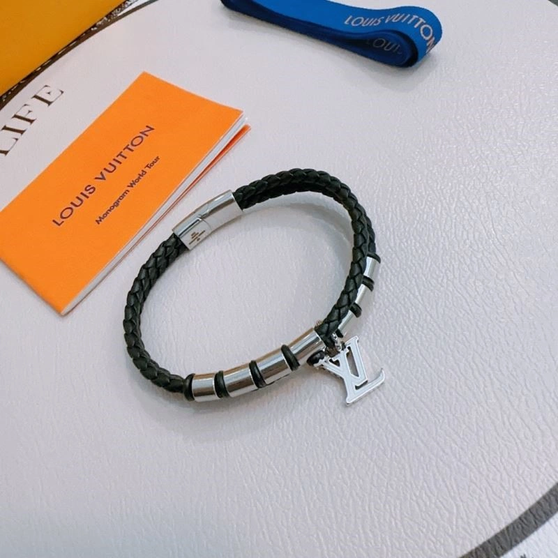 Louis Vuitton Bracelets EyeCatching 249501