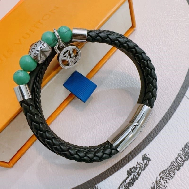 EyeCatching Louis Vuitton Bracelets 249490