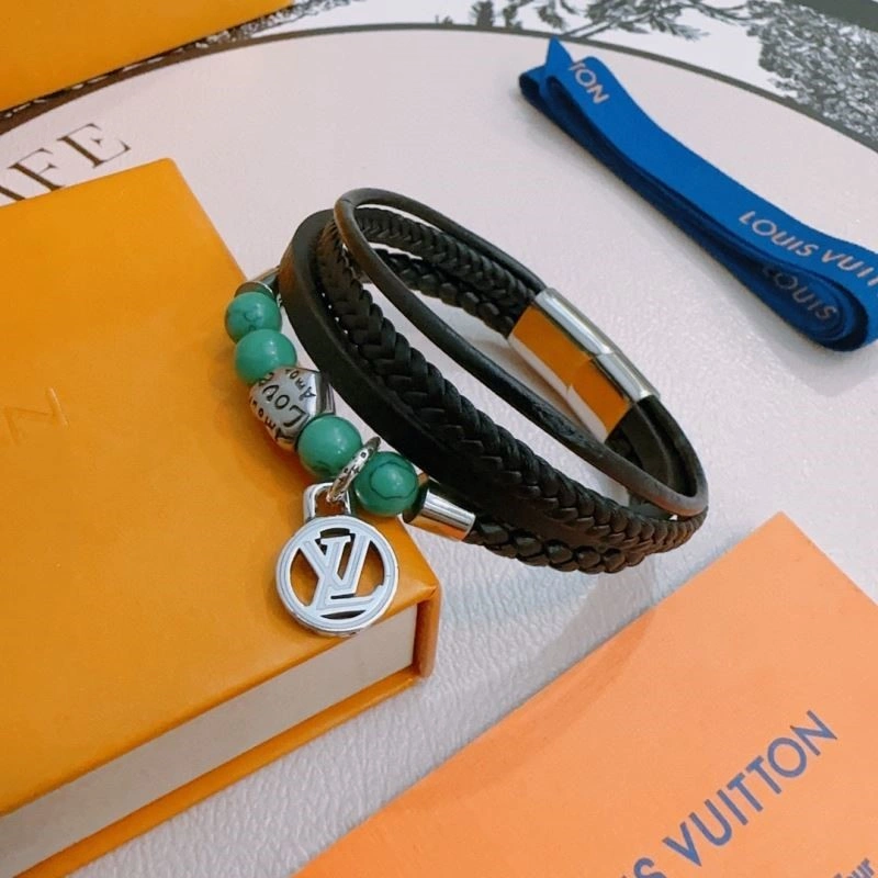 EyeCatching Louis Vuitton Bracelets 249490