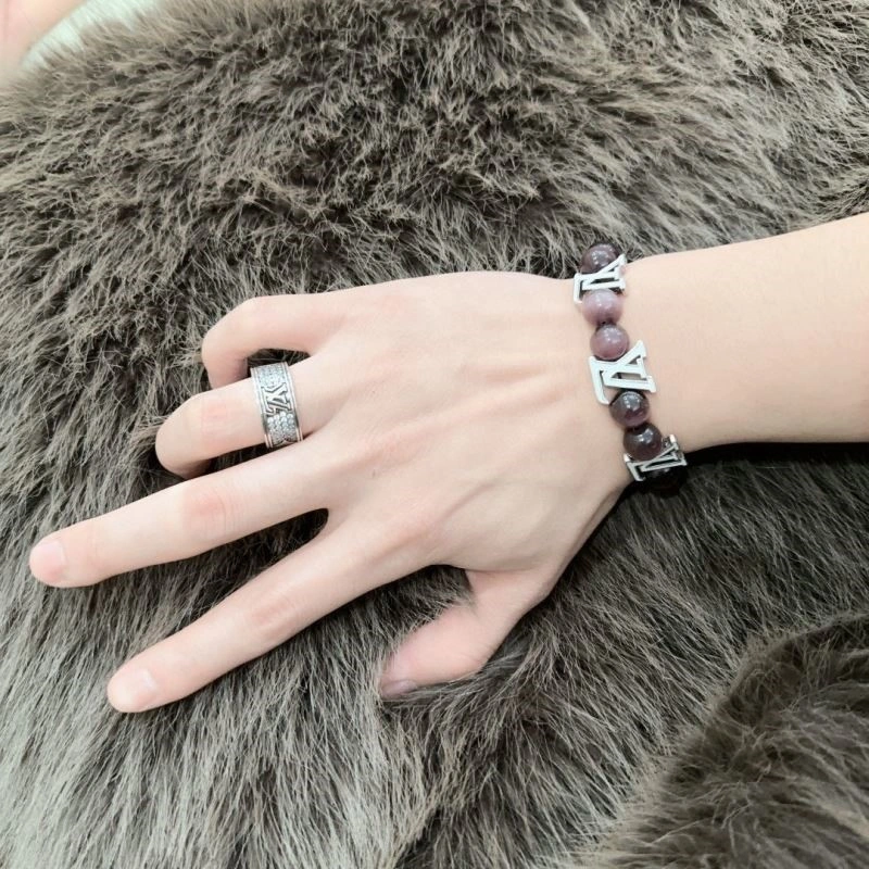 Louis Vuitton Bracelets Sustainable 249502