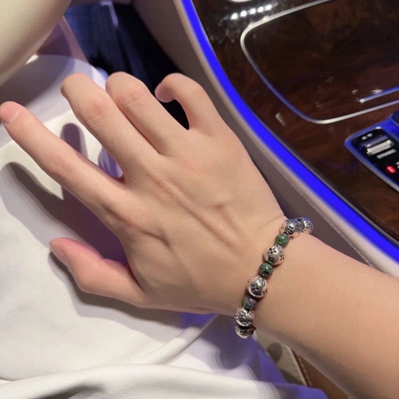 Attractive Louis Vuitton Bracelets 249187