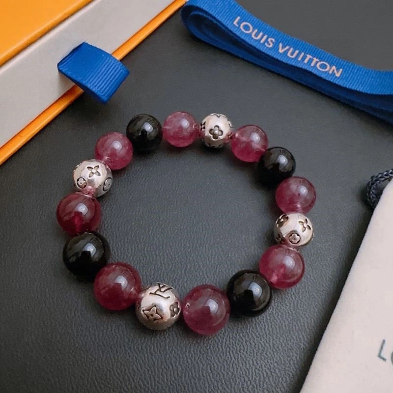 Compact Louis Vuitton Bracelets 249186