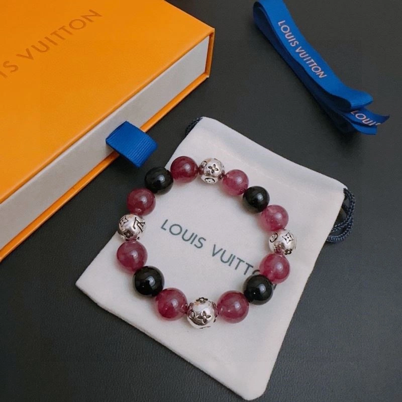 Compact Louis Vuitton Bracelets 249186