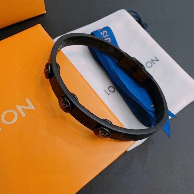 Louis Vuitton Bracelets Packable 249180