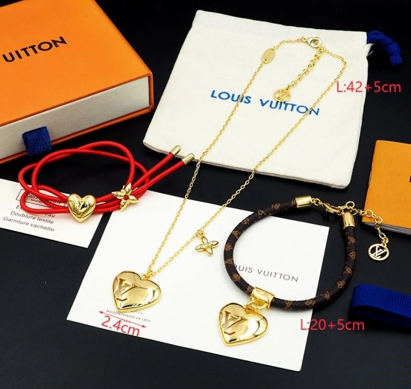 Affordable Louis Vuitton Bracelets 249157