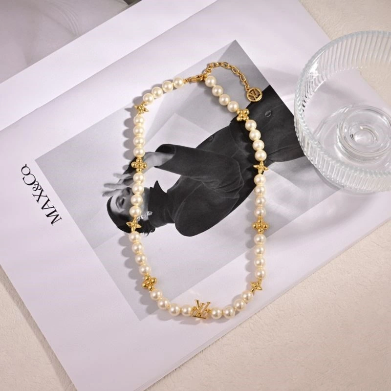 Louis Vuitton Bracelets UrbanChic 249173