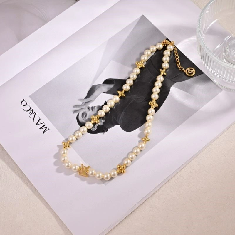 Louis Vuitton Bracelets UrbanChic 249173