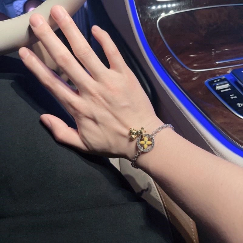 Original Louis Vuitton Bracelets 249160