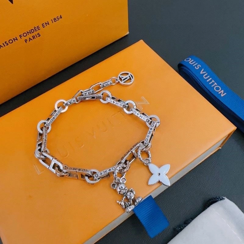 AllSeason Louis Vuitton Bracelets 249179