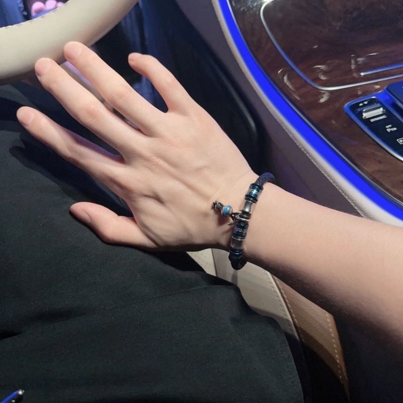 Louis Vuitton Bracelets MoistureWicking 249164