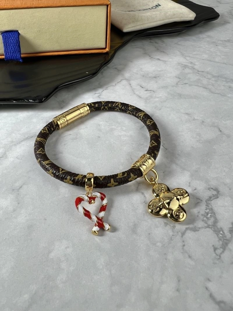 Contemporary Louis Vuitton Bracelets 249152