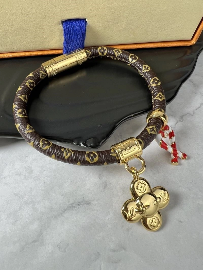 Contemporary Louis Vuitton Bracelets 249152