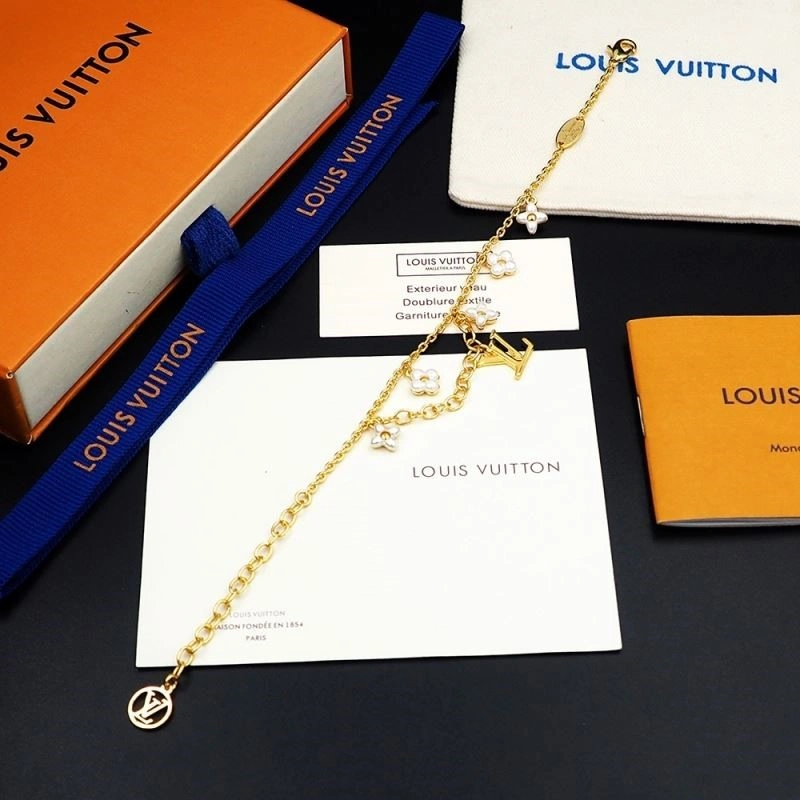 Louis Vuitton Bracelets Snug 249171
