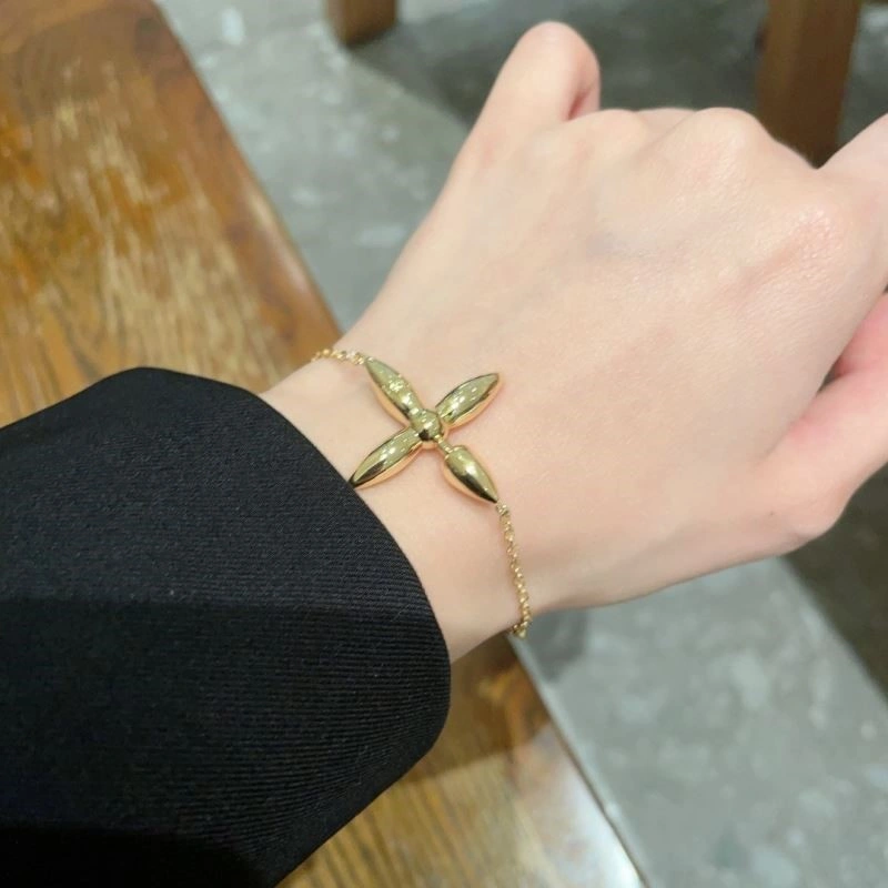 Louis Vuitton Bracelets Snug 249168